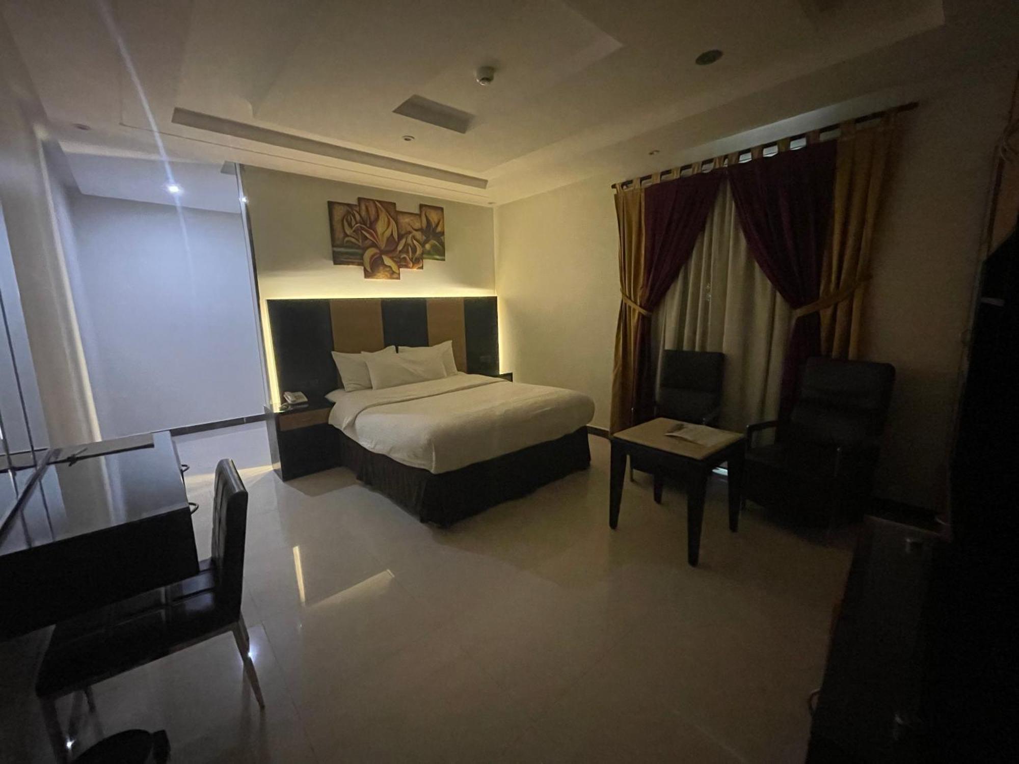 Tulip Al Rawdah Aparthotel Riyadh Ngoại thất bức ảnh