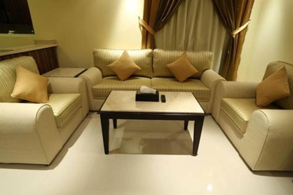 Tulip Al Rawdah Aparthotel Riyadh Phòng bức ảnh